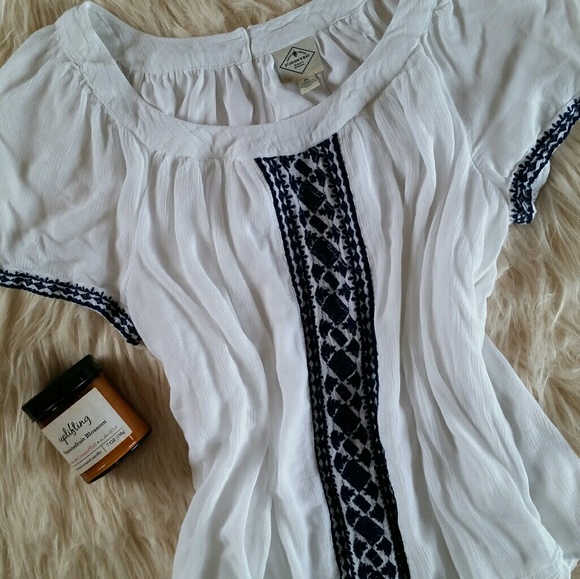 🆕WOMENS CASUAL FLOWY TOP🆕 - Picture 2 of 7